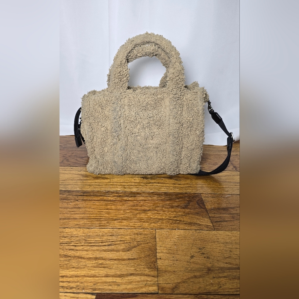 Marc Jacobs "The Tote" Light Brown Teddy Bag - Picture 8 of 9